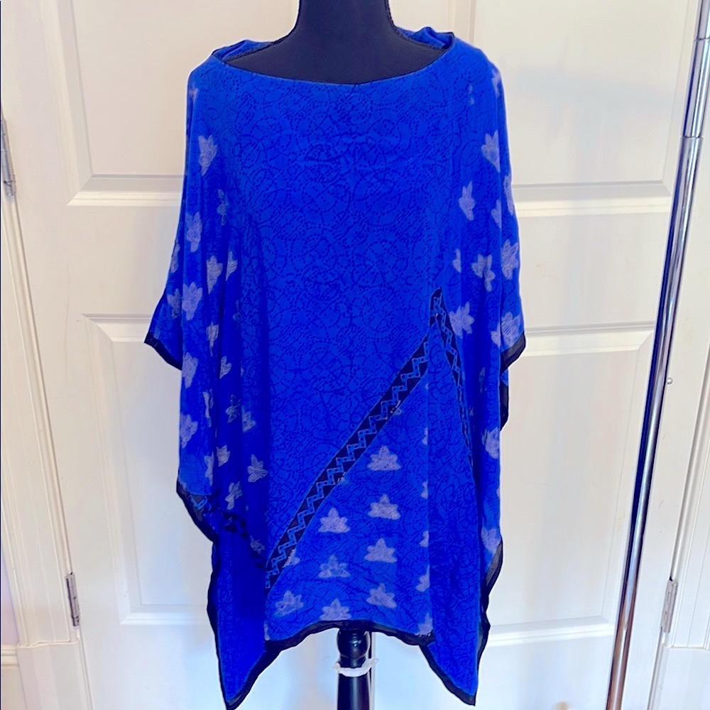 Blue Patterned Women's Top